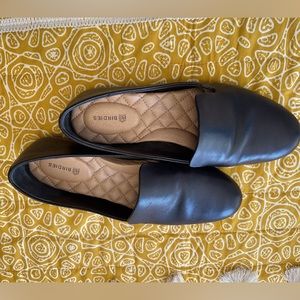 Great condition Birdies black flats size 6.5